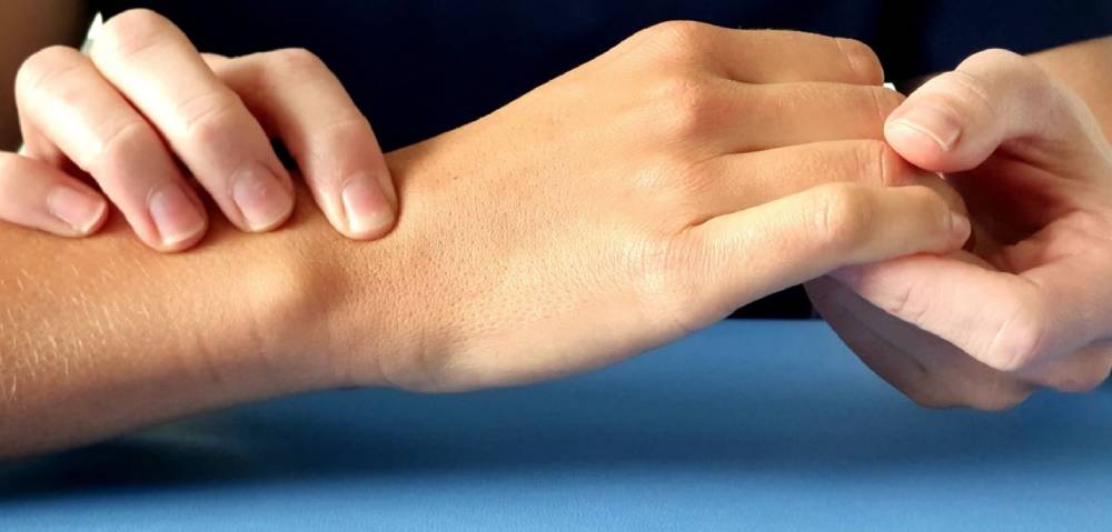 آیا کیست مچ دست نیاز به درمان دارد؟