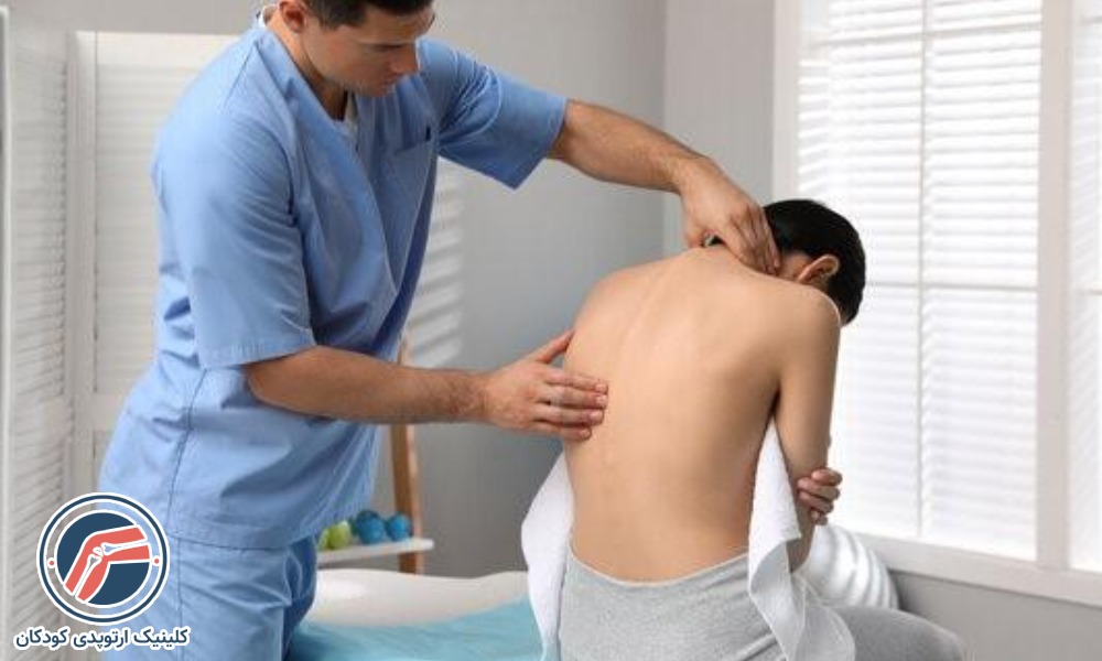 درمان قوز کمر (کیفوز یا گوژپشتی) در نوجوانان و بزرگسالان+عکس